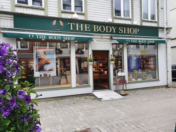 Utsiden av The Body Shop Harstad butikken 